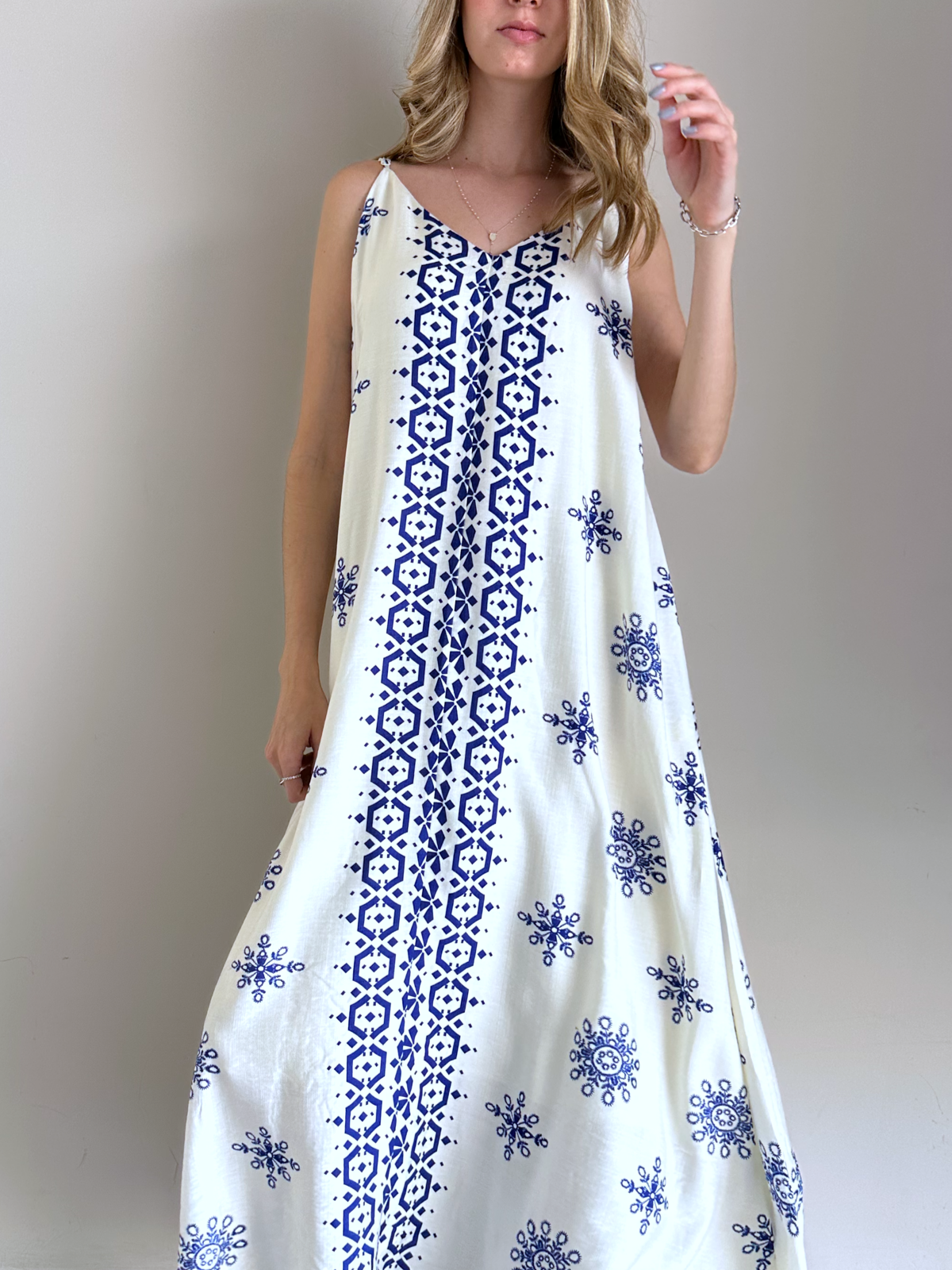 VESTIDO CAMINO DE LUZ