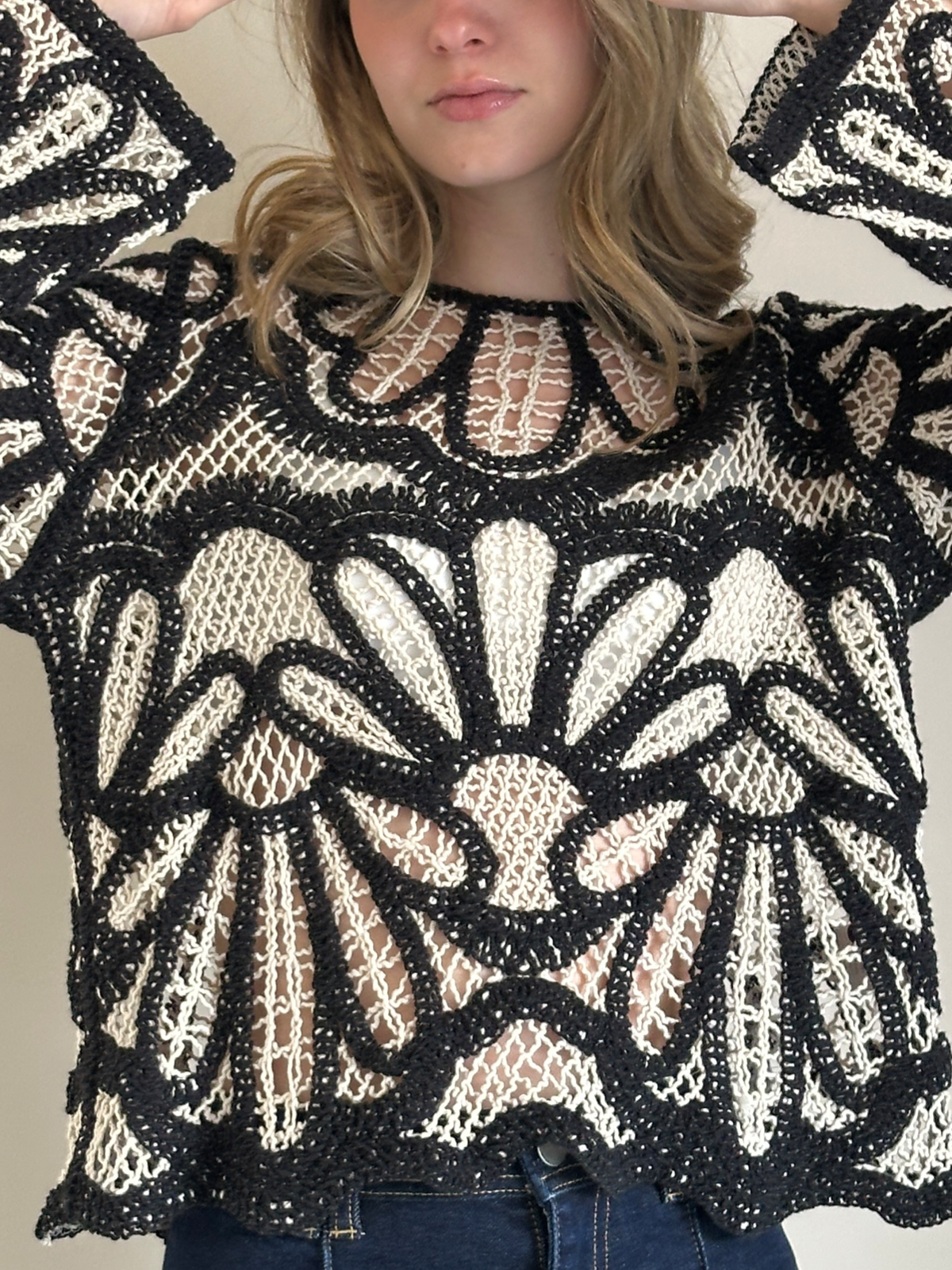 BLUSA CROCHET FLORES NOCTURNAS