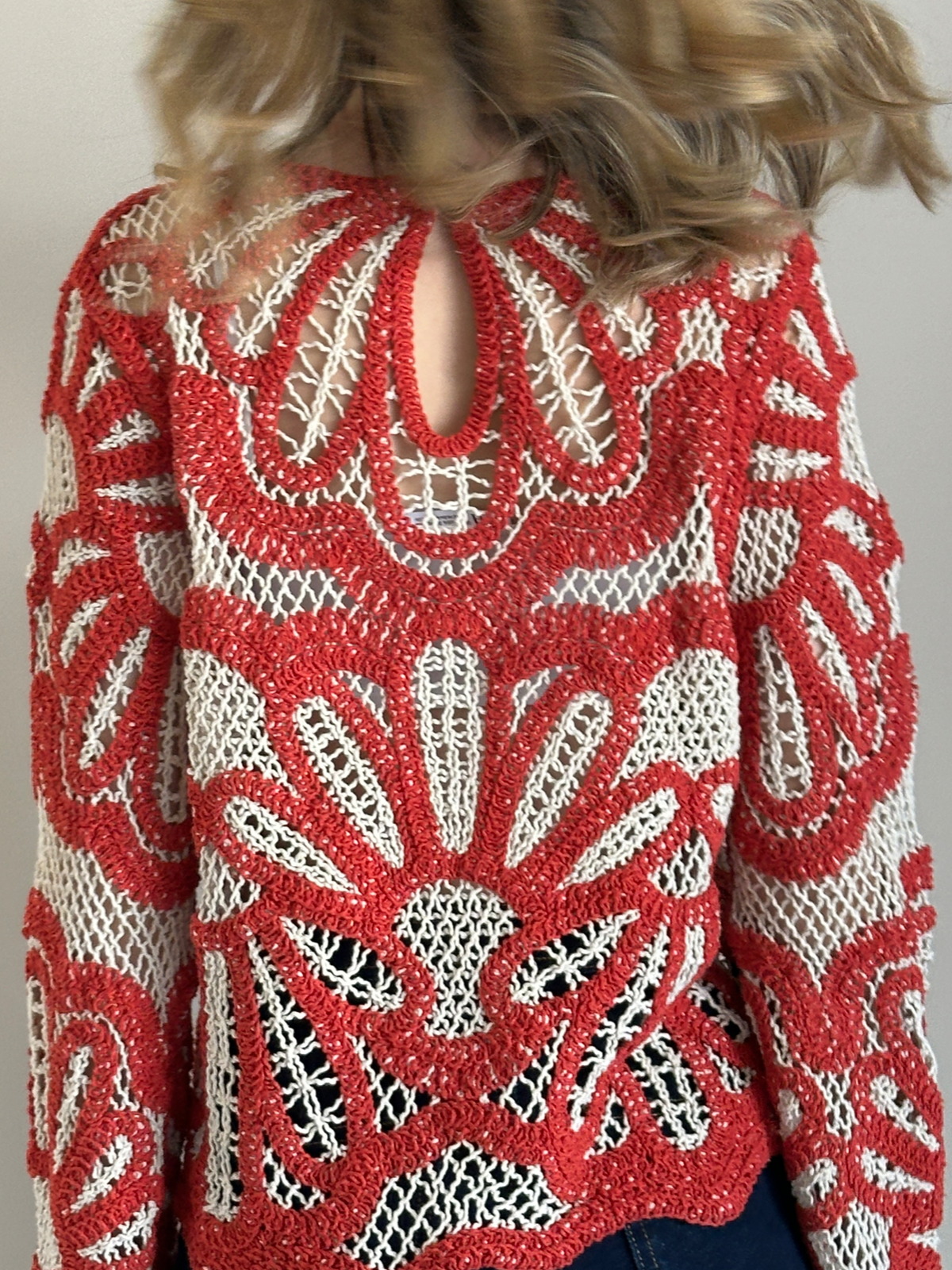 BLUSA CROCHET FLORES RUST
