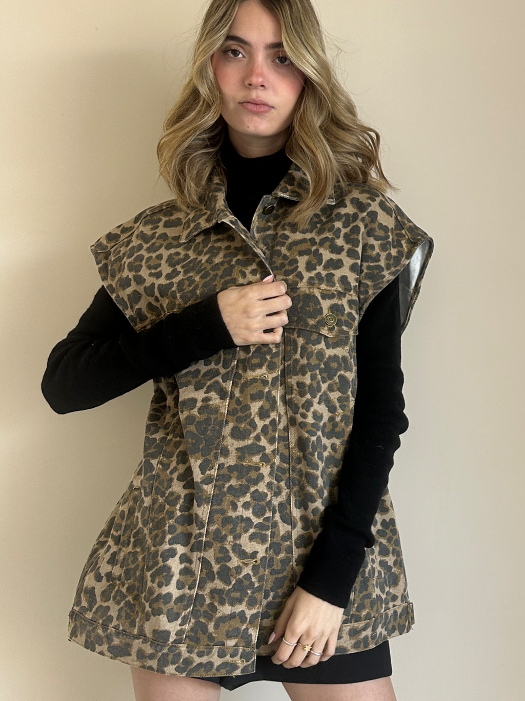 CHALECO OVERSIZE LUNAR ANIMAL PRINT