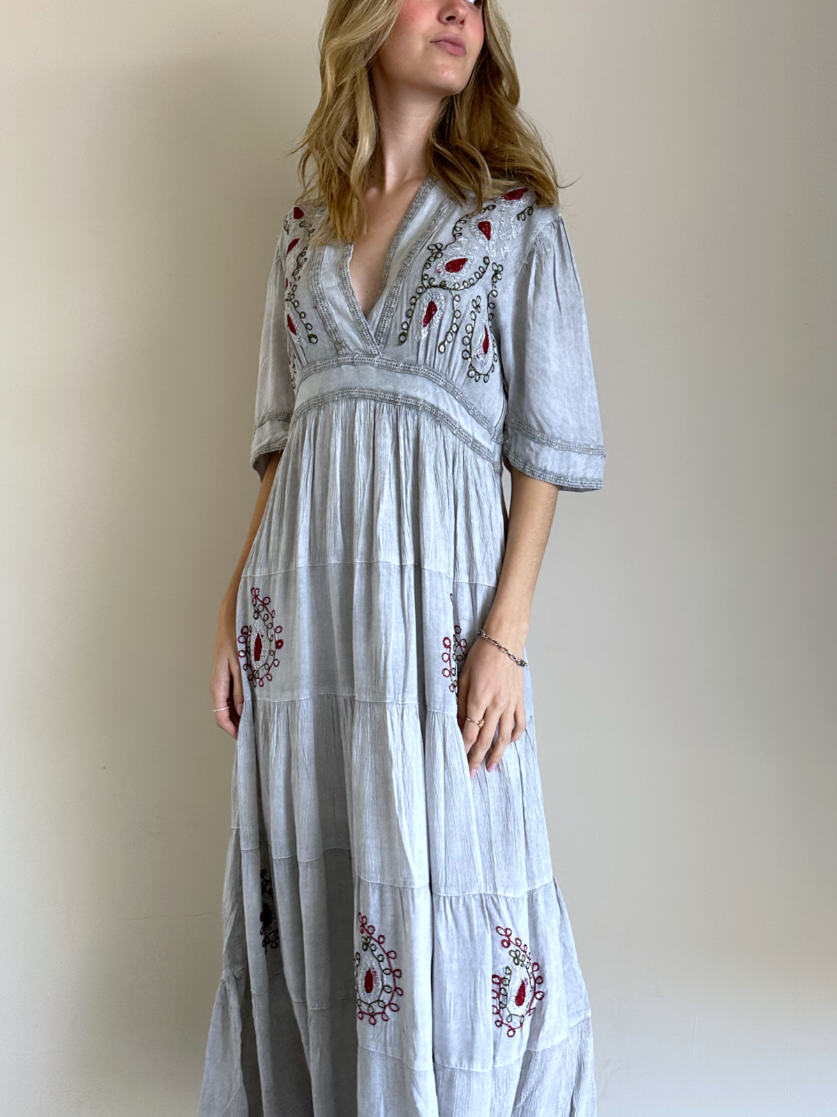VESTIDO MAXI AURA DE GAIA GRIS