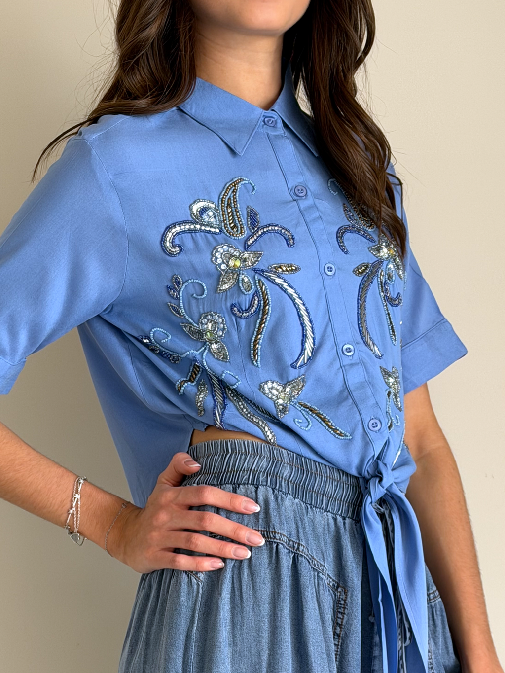 CAMISA STELLA BORDADA AZUL