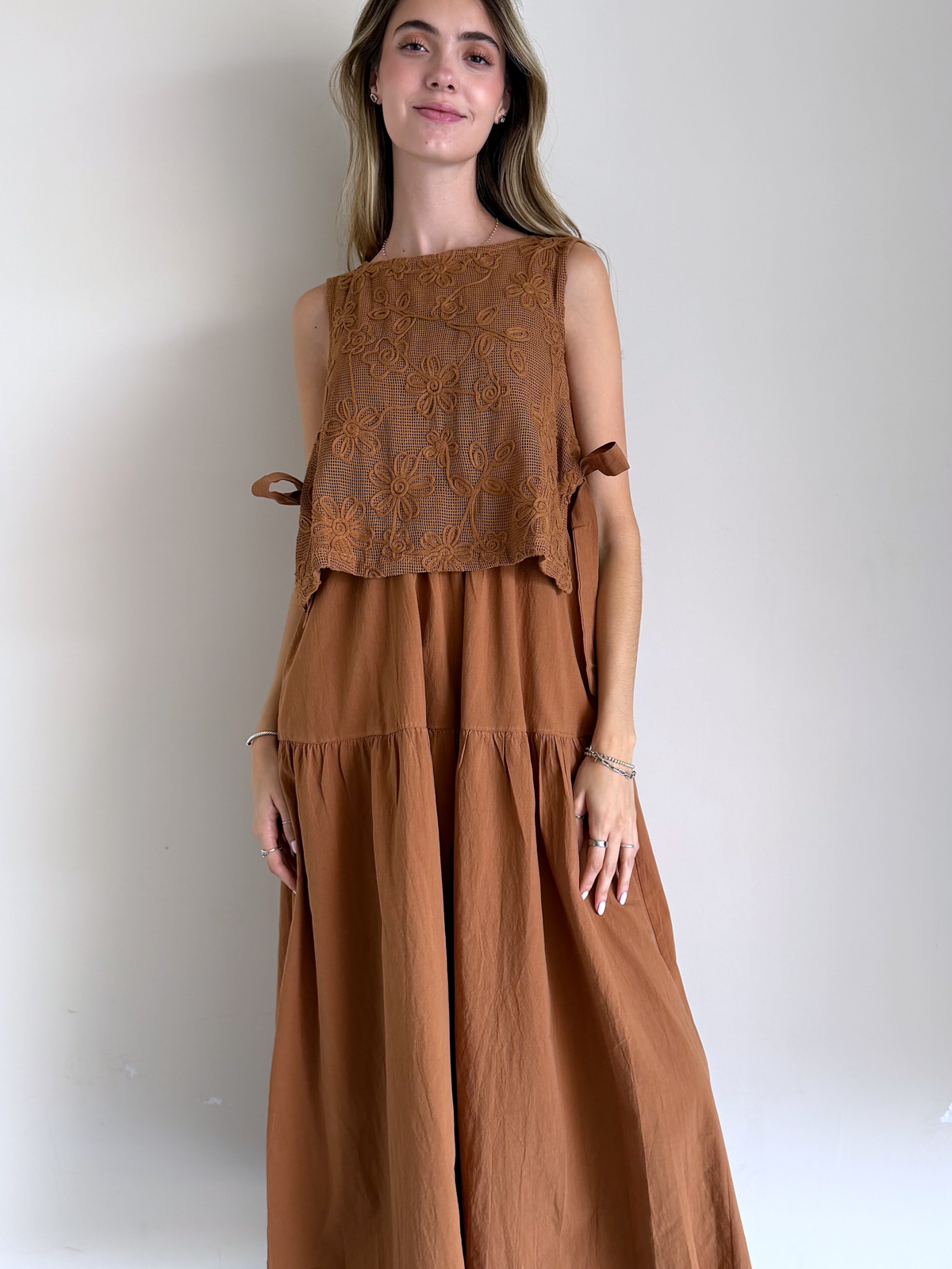 VESTIDO RAÍZ Y CIELO