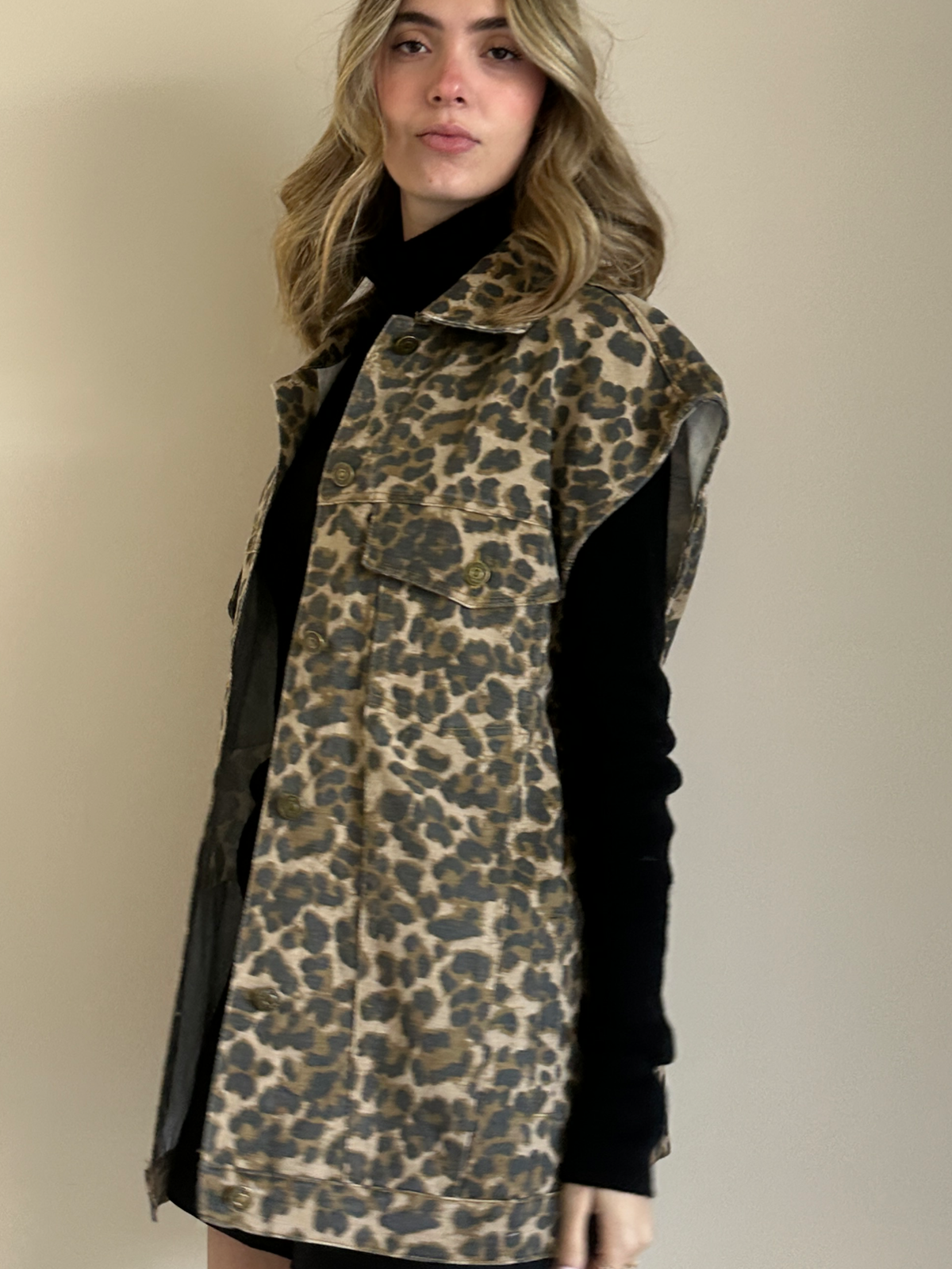 CHALECO OVERSIZE LUNAR ANIMAL PRINT