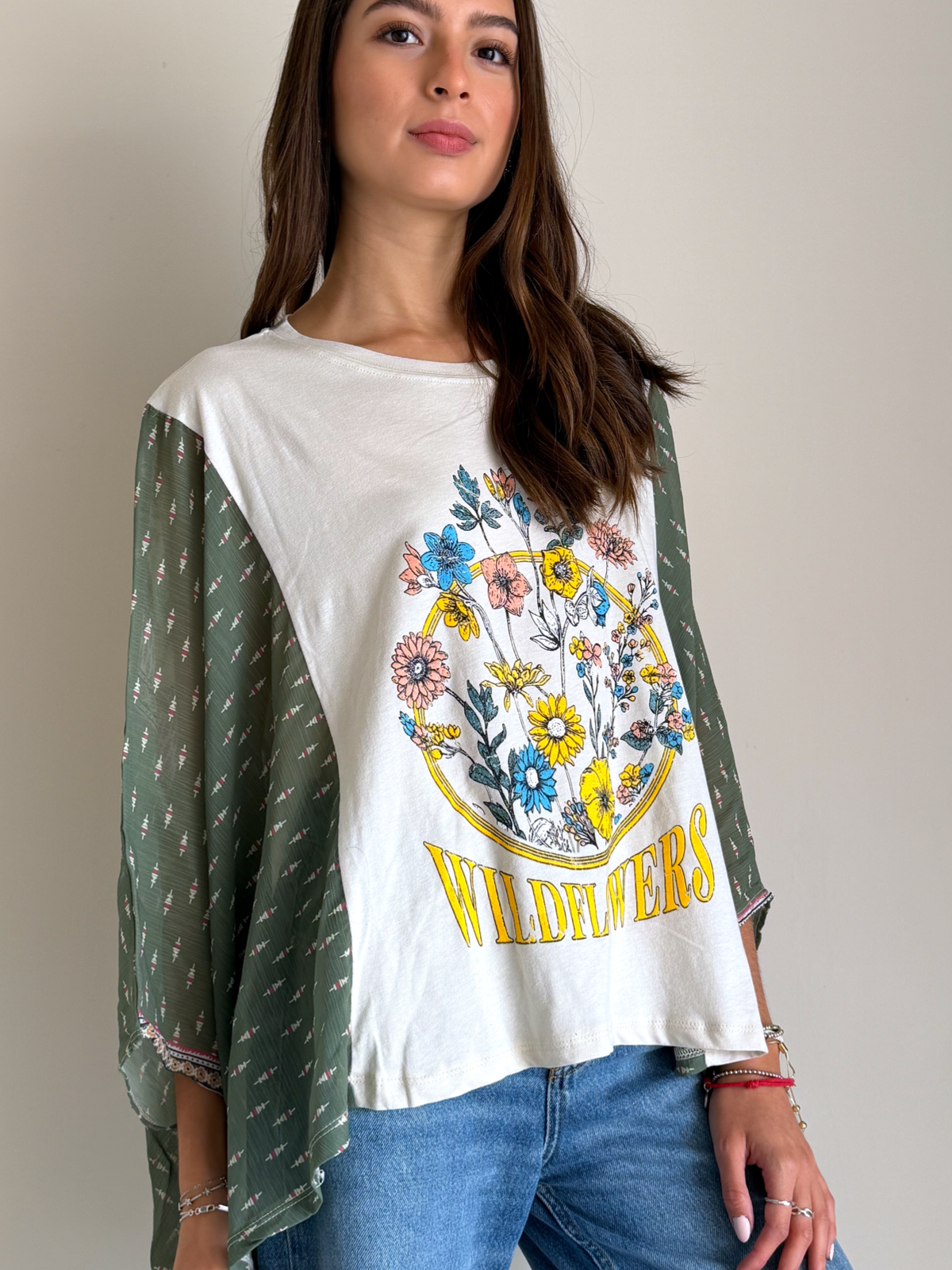 T-SHIRT ARENA DORADA