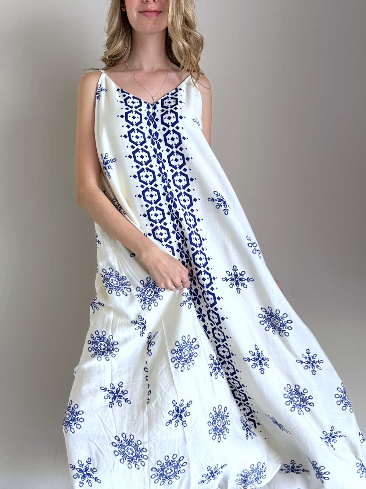 VESTIDO CAMINO DE LUZ