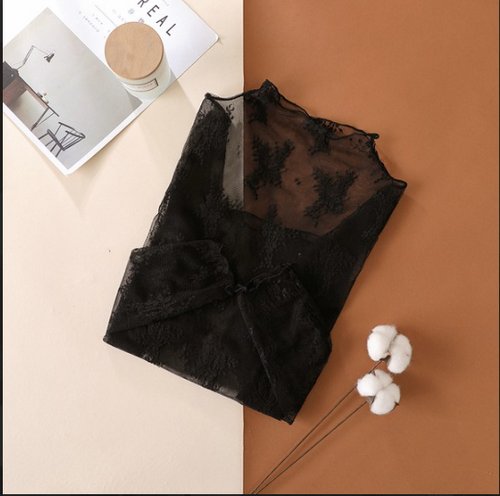 BLUSA AMARANTA NEGRA (SIN FONDO)