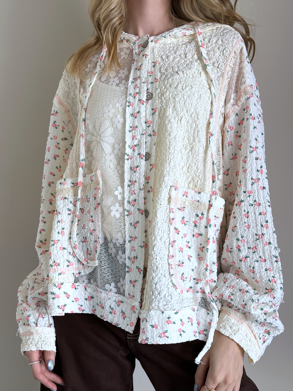 HOODIE ENCANTO FLORAL IVORY