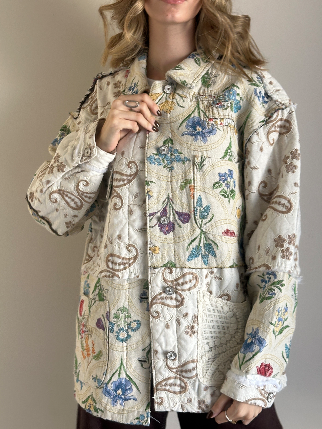 PRE VENTA - CHAMARRA JARDÍN LUNAR - SE MANDA 4 DE FEBRERO